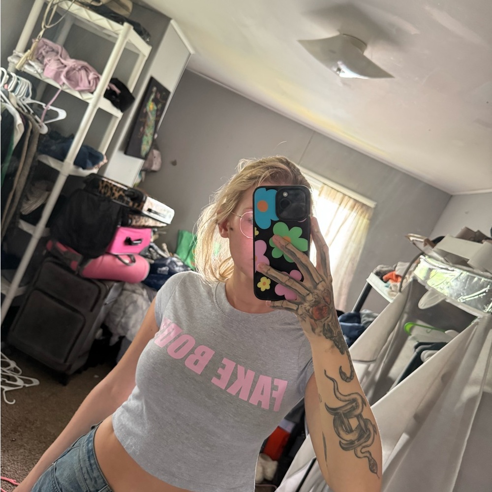PrettyLittleThing Gray and Pink Crop Top